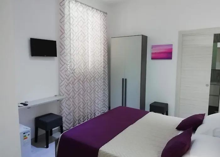 Flamingo Rooms